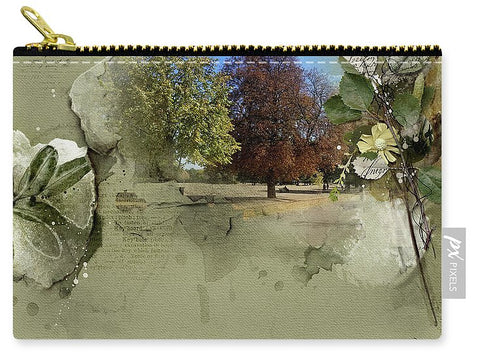 Hyde Park - Carry-All Pouch